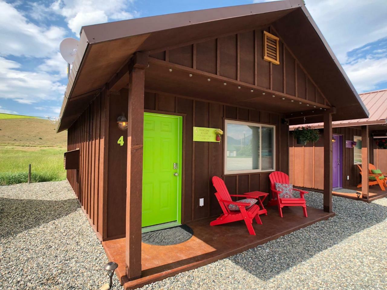 Emigrant Cabins Luaran gambar